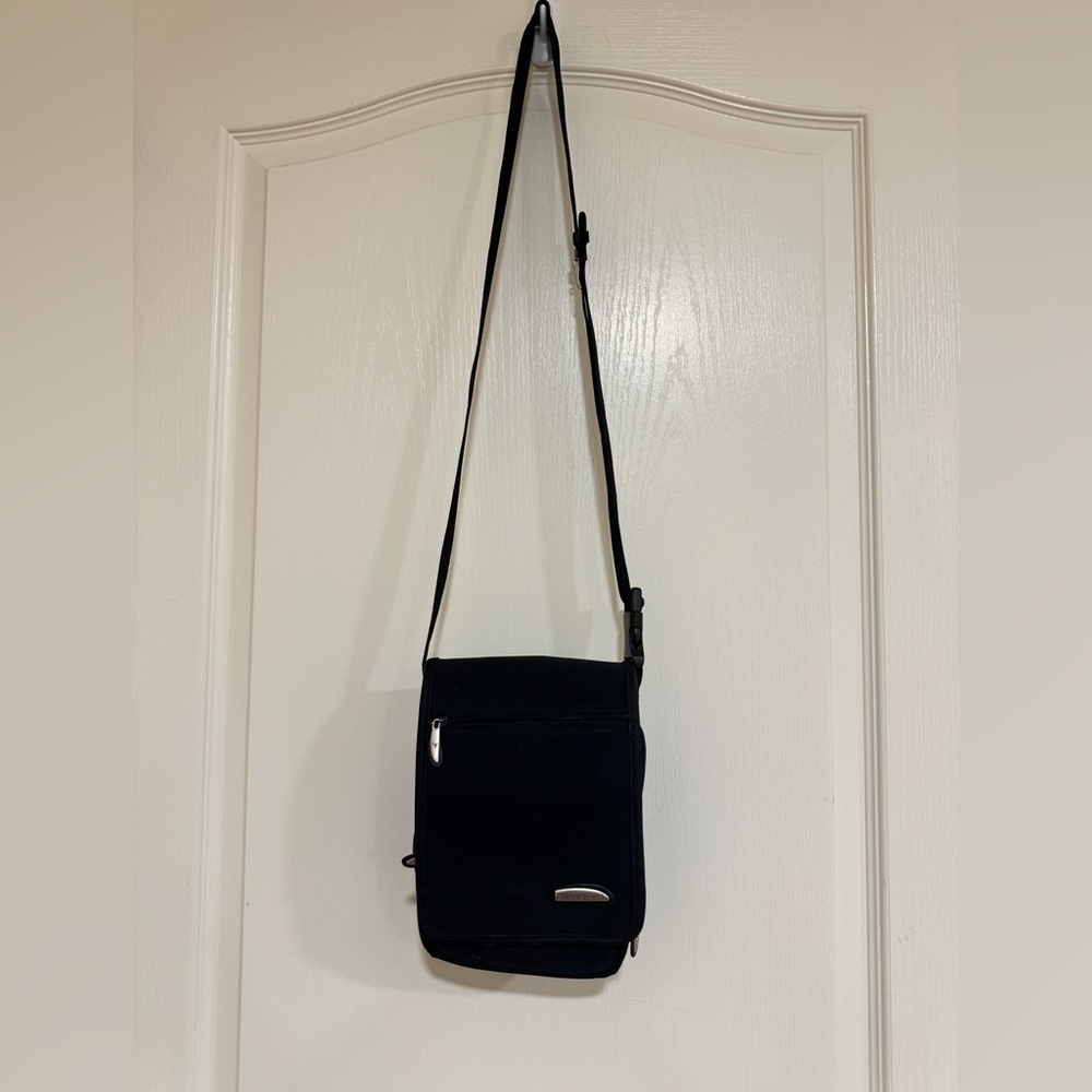 Travelon black cross body bag​​​​​​​